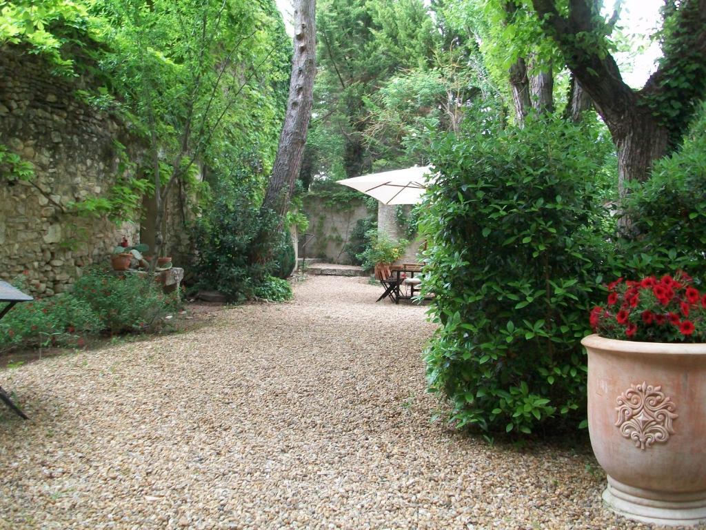 Campagne Baudeloup Bed & Breakfast L'Isle-sur-la-Sorgue Exterior photo